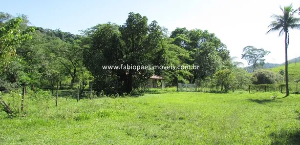 Fazenda / Sítio / Chácara com 4 Quartos à venda, 242000m² no Maraporã, Cachoeiras de Macacu