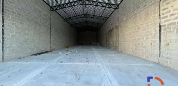 Galpão / Depósito / Armazém para alugar, 300m² no Recreio, Rio das Ostras