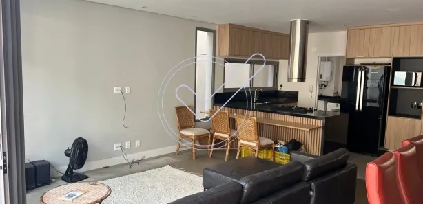 Casa com 3 Quartos para venda ou aluguel, 200m² no Tamboré, Santana de Parnaíba