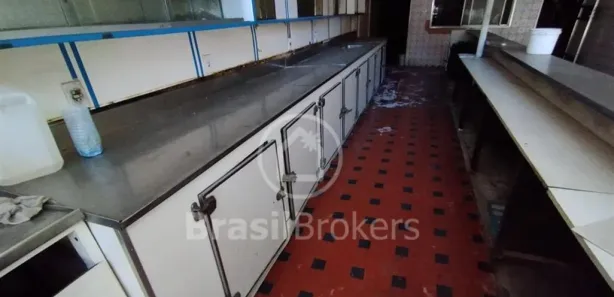 Loja / Salão / Ponto Comercial à venda, 150m² no Várzea, Teresópolis
