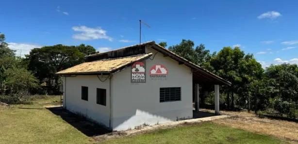 Fazenda / Sítio / Chácara com 3 Quartos à venda, 130m² no Chácara Marambaia, Caçapava