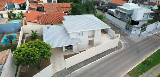 Sobrado com 4 Quartos à venda, 370m² no Região dos Lagos, Brasília