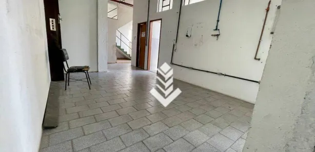 Prédio Inteiro para alugar, 650m² no Catarcione, Nova Friburgo