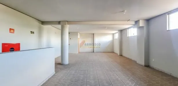 Loja / Salão / Ponto Comercial à venda, 70m² no Jardim Candelária, Divinópolis