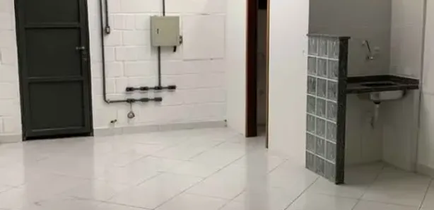 Conjunto Comercial / Sala para alugar, 40m² no Aterrado, Volta Redonda