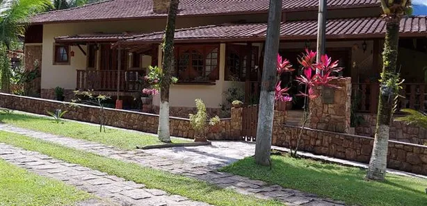Casa de Condomínio com 4 Quartos à venda, 382m² no Limoeiro, Guapimirim