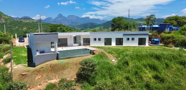 Casa de Condomínio com 4 Quartos à venda, 300m² no , Areal