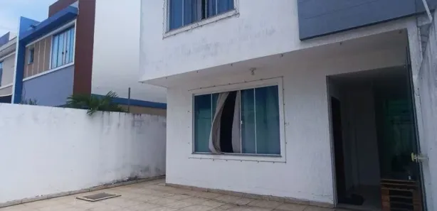 Sobrado com 3 Quartos à venda, 120m² no Jardim Mariléa, Rio das Ostras