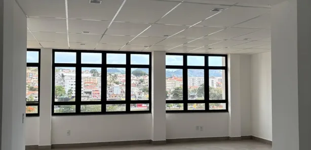 Loja / Salão / Ponto Comercial para alugar, 69m² no Jardim do Lago, Bragança Paulista