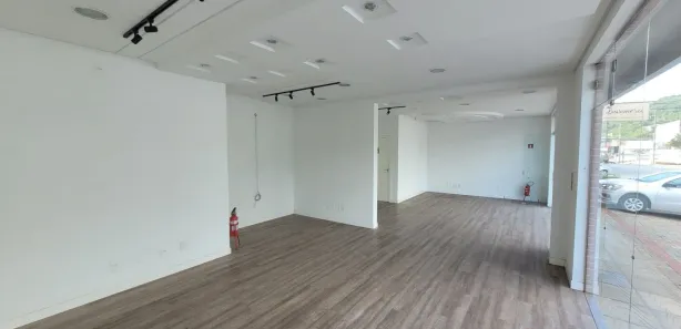 Conjunto Comercial / Sala para alugar, 80m² no Barra do Rio Cerro, Jaraguá do Sul