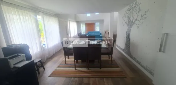 Casa com 3 Quartos para alugar, 300m² no Cascatinha, Curitiba