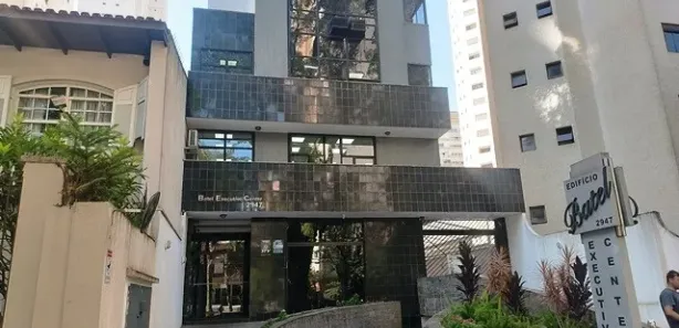 Conjunto Comercial / Sala para alugar, 23m² no Água Verde, Curitiba