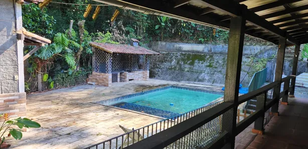 Fazenda / Sítio / Chácara com 3 Quartos à venda, 1900m² no Barreira, Guapimirim