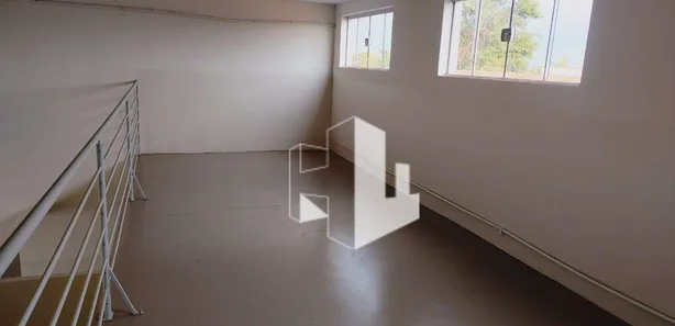 Galpão / Depósito / Armazém à venda, 160m² no , Pederneiras