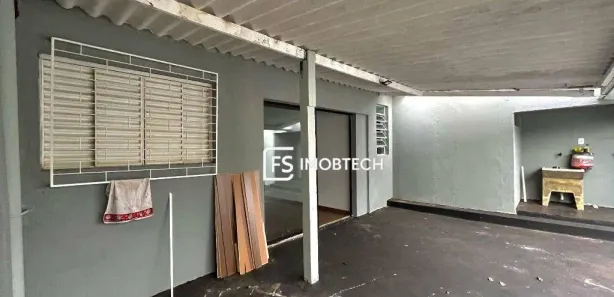 Casa com 2 Quartos para alugar, 96m² no Santos Dumont, Londrina