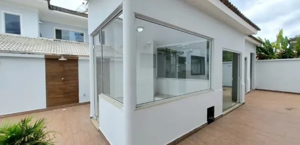 Casa de Condomínio com 4 Quartos para venda ou aluguel, 560m² no Morada da Colina, Resende