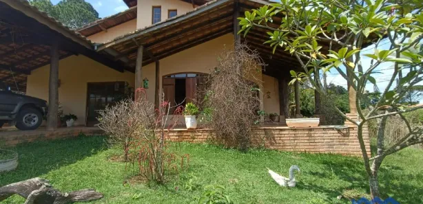 Fazenda / Sítio / Chácara com 3 Quartos à venda, 1000m² no , Mairinque