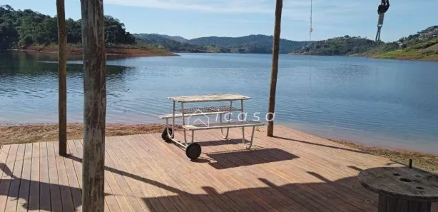 Fazenda / Sítio / Chácara com 3 Quartos à venda, 4000m² no , Igaratá