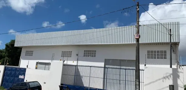 Galpão / Depósito / Armazém à venda, 600m² no Jardim América, Cabedelo