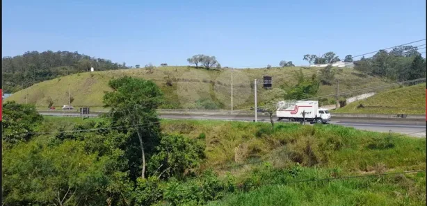 Casa Comercial com 1 Quarto à venda, 20000000m² no Jardim Itapecerica, Itapecerica da Serra
