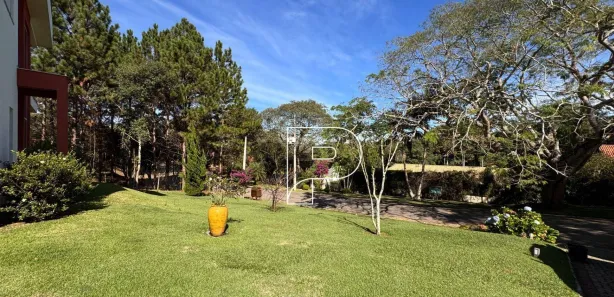 Casa de Condomínio com 4 Quartos para venda ou aluguel, 295m² no Jardim Guaçu, São Roque