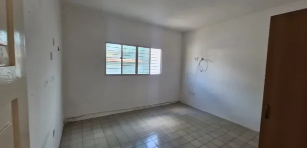 Casa com 3 Quartos para alugar, 360m² no Jardim São Paulo, Recife