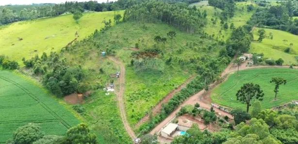 Fazenda / Sítio / Chácara à venda, 33200m² no , Guaraniaçu