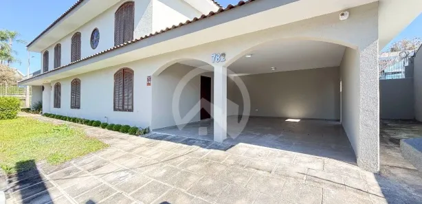 Casa Comercial com 8 Quartos para alugar, 295m² no Jardim Social, Curitiba