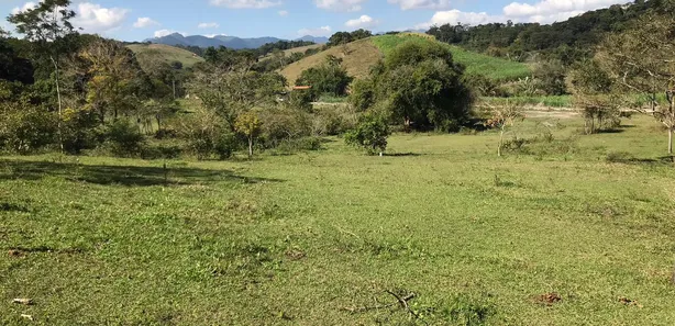 Fazenda / Sítio / Chácara com 3 Quartos à venda, 165000m² no Papucaia, Cachoeiras de Macacu