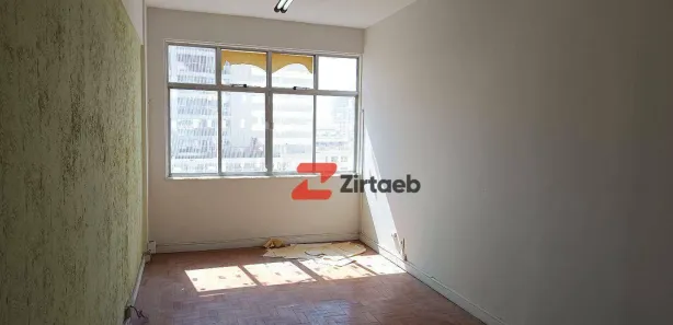Conjunto Comercial / Sala para alugar, 28m² no Centro, Rio de Janeiro