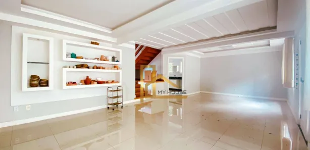 Casa de Condomínio com 3 Quartos à venda, 210m² no Parque do Imbui, Teresópolis