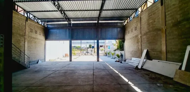 Galpão / Depósito / Armazém para alugar, 14m² no Atlântica, Rio das Ostras