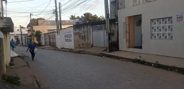 Apartamento com 2 Quartos para alugar, 70m² no Tabajara, Paulista