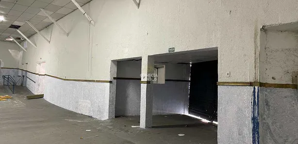 Galpão / Depósito / Armazém para alugar, 1200m² no Parque São Vicente, São Vicente
