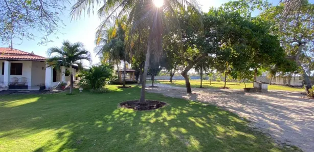 Fazenda / Sítio / Chácara com 6 Quartos para alugar, 300m² no Centro, Pindoretama