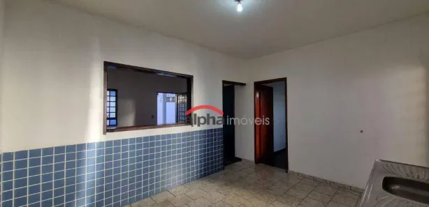 Casa com 2 Quartos para alugar, 70m² no Vila Menuzzo, Sumaré