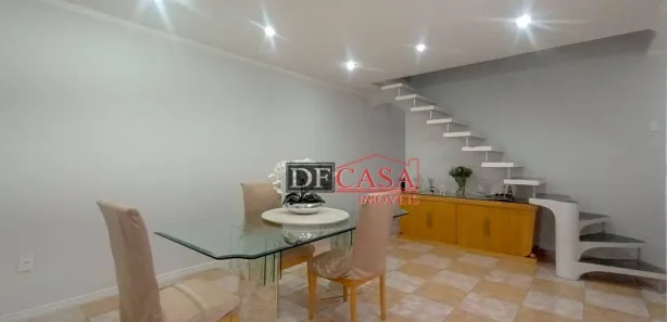 Sobrado com 3 Quartos à venda, 120m² no Jardim Alto Alegre (São Rafael), São Paulo