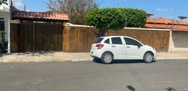 Casa com 4 Quartos à venda, 170m² no Jóquei, Teresina