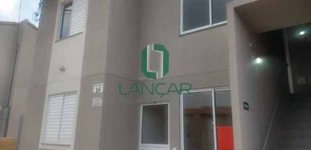 Casa com 2 Quartos para alugar, 45m² no Serra Dourada, Vespasiano