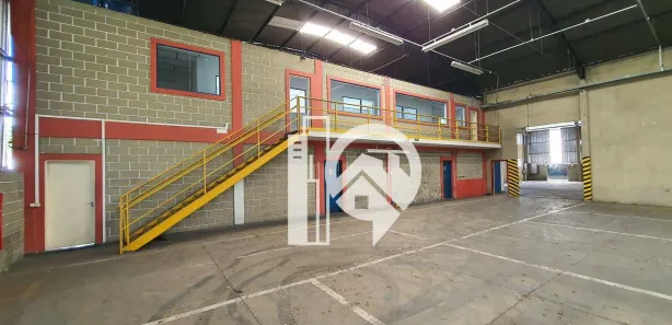 Galpão / Depósito / Armazém para venda ou aluguel, 5267m² no Parque Empresarial Santa Rita, Pindamonhangaba