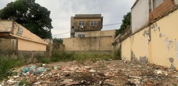 Terreno / Lote / Condomínio à venda, 210m² no Valverde, Nova Iguaçu