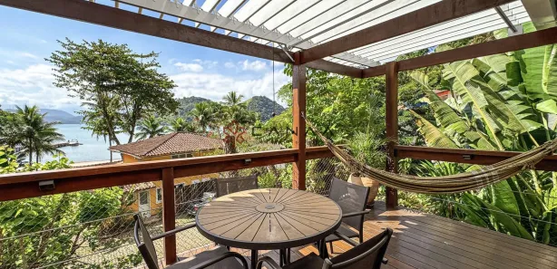 Casa de Condomínio com 4 Quartos à venda, 200m² no Retiro (Cunhambebe), Angra dos Reis