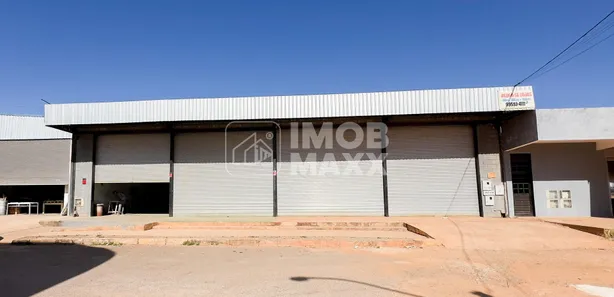 Galpão / Depósito / Armazém à venda, 330m² no Riacho Fundo II, Brasília