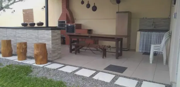 Fazenda / Sítio / Chácara com 3 Quartos para venda ou aluguel, 360m² no Veraneio Ijal, Jacareí