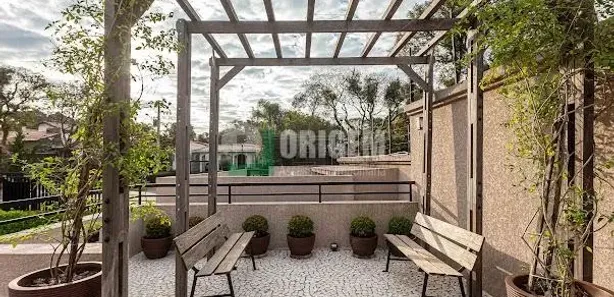 Casa de Condomínio com 3 Quartos para alugar, 157m² no Jardim Social, Curitiba