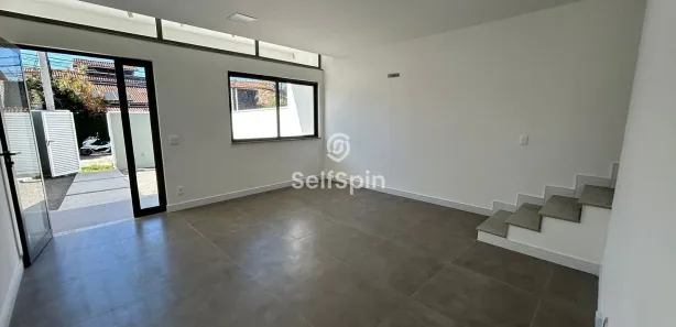 Casa de Condomínio com 3 Quartos para alugar, 145m² no Itaipu, Niterói