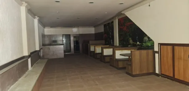 Loja / Salão / Ponto Comercial à venda, 180m² no Jardim Vinte e Cinco de Agosto, Duque de Caxias