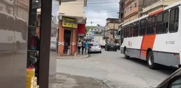 Loja / Salão / Ponto Comercial com 3 Quartos à venda, 80m² no Água Comprida, Barra Mansa
