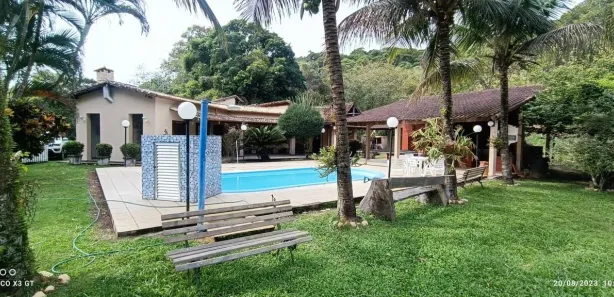 Fazenda / Sítio / Chácara com 7 Quartos à venda, 600m² no Centro, Cachoeiras de Macacu
