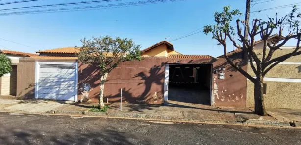 Casa com 2 Quartos à venda, 94m² no Parque Gramado II, Araraquara